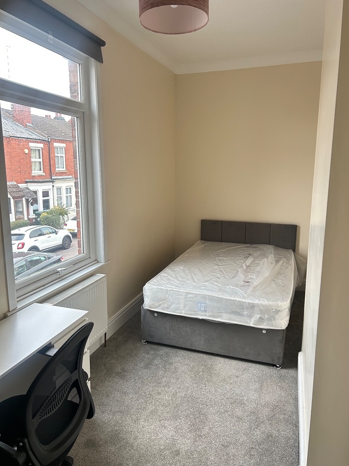 Additional image 3 of 3 Bed Semi-Detached House, Ludlow Road, CV5, N1 7GU