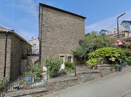 1 Bed Flat, Birchfield, SY23