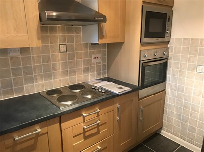 1 Bed Flat, Westfield Court, GU51