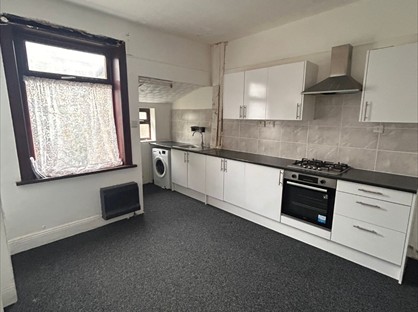 3 Bed Terraced House, Chelmsford Terrace, BD3