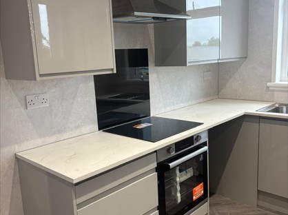 3 Bed Flat, Main Street, ML5