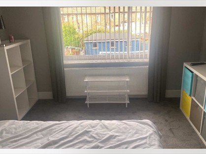 Room in a Shared House, Circular Road West, L11