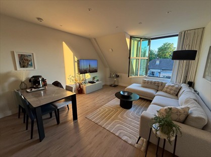 1 Bed Flat, Vale House, RH2