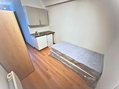 Studio Flat, Castillon Road, SE6