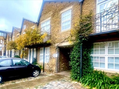 3 Bed Terraced House, Welmar Mews, SW4