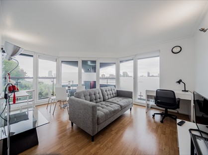2 Bed Flat, Seacon Tower, E14