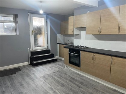 5 Bed Terraced House, Talbot Street, WF17