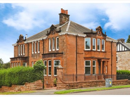 5 Bed Detached House, Blair Road, ML5