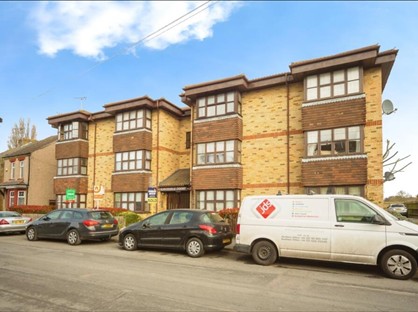 Studio Flat, Kingsdale Court, DA10