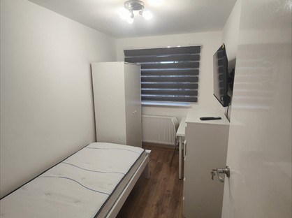 Room in a Shared House, Doverdale Close, B98