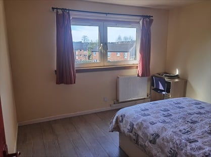 Room in a Shared Flat, Braid Street, G4