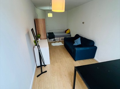 Room in a Shared Flat, With Patio, W2