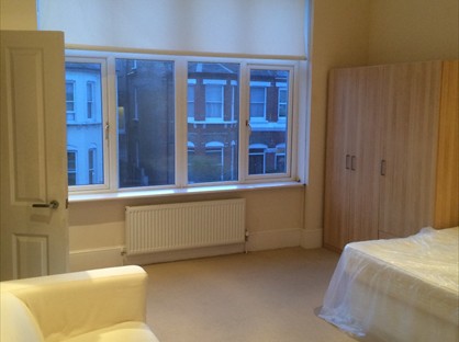 Studio Flat, King Charles Road, KT5