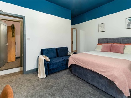 Room in a Shared House, Curzon Road, BL1