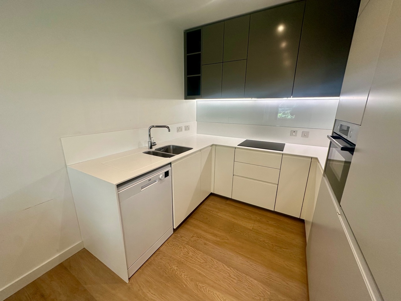 Additional image 3 of 1 Bed Flat, Handyside St, N1C, N1 7GU