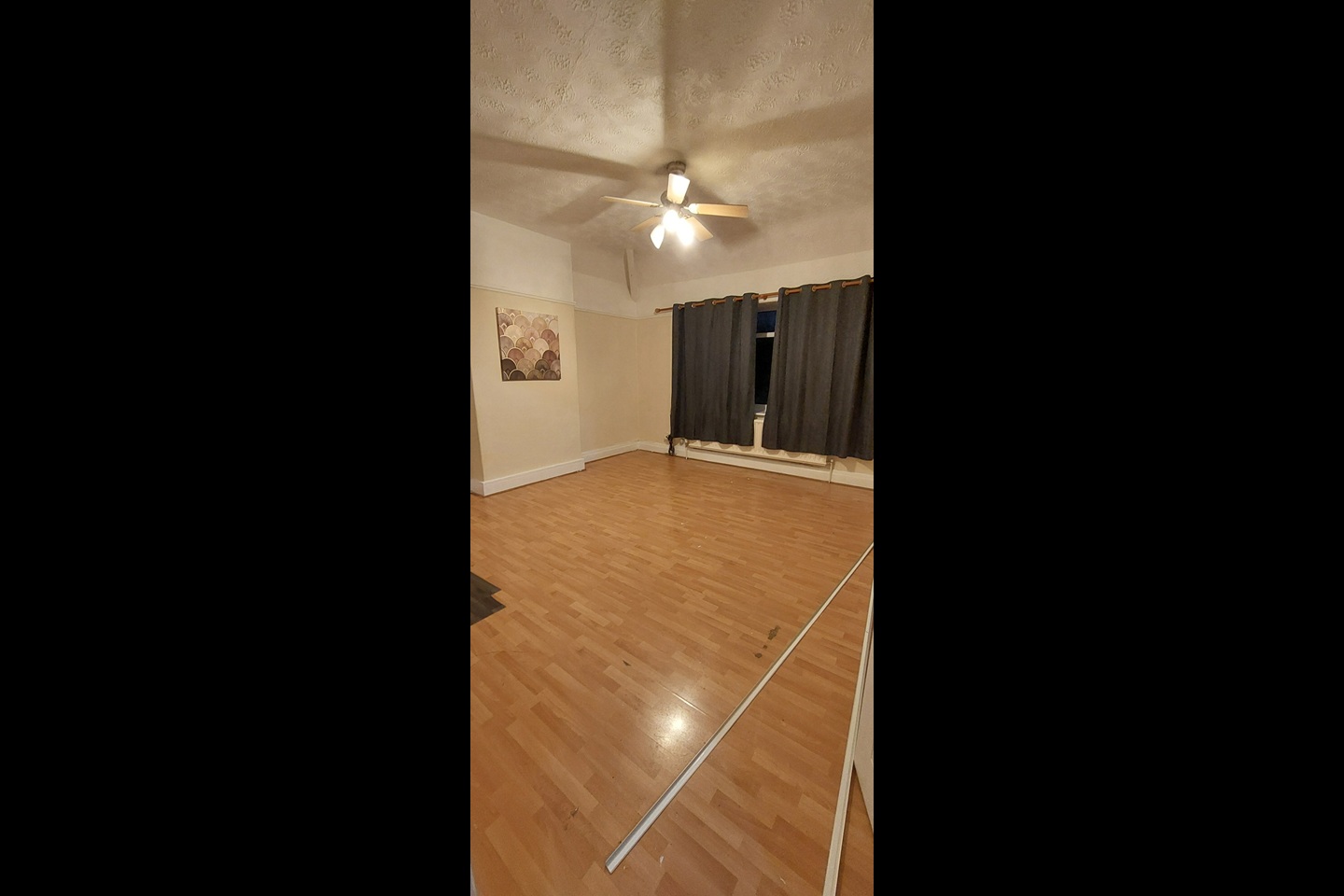 3 Bed Flat, Littleton Road, M7 photo 5