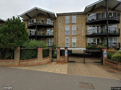 2 Bed Flat, Aldermans Hill, N13