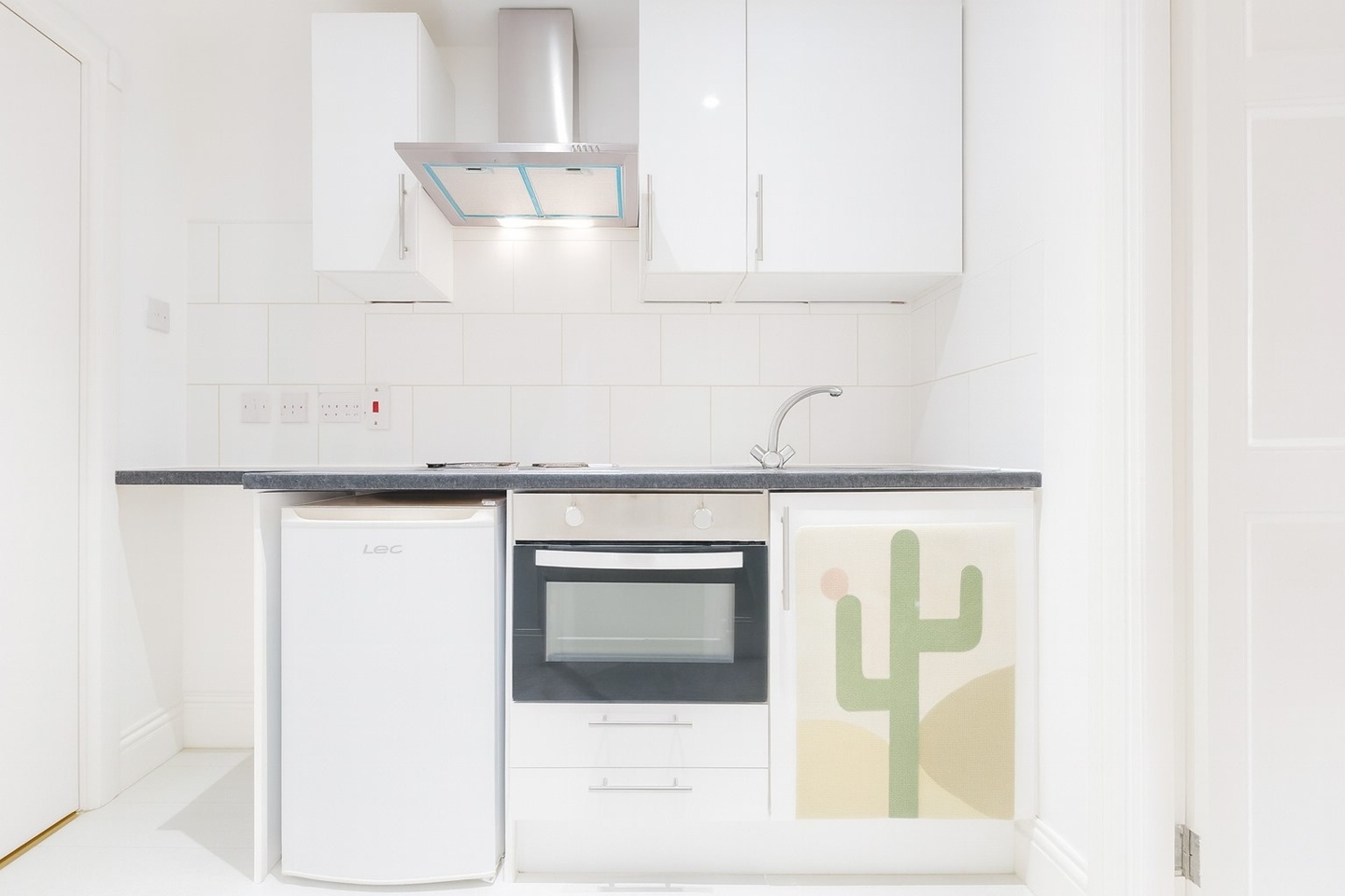 Additional image 4 of Studio Flat, Ivor Court, NW1, N1 7GU