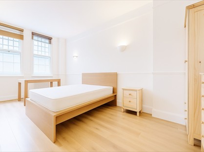 Studio Flat, Ivor Court, NW1