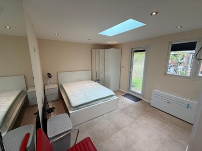 Studio Flat, Braemar Gardens, NW9