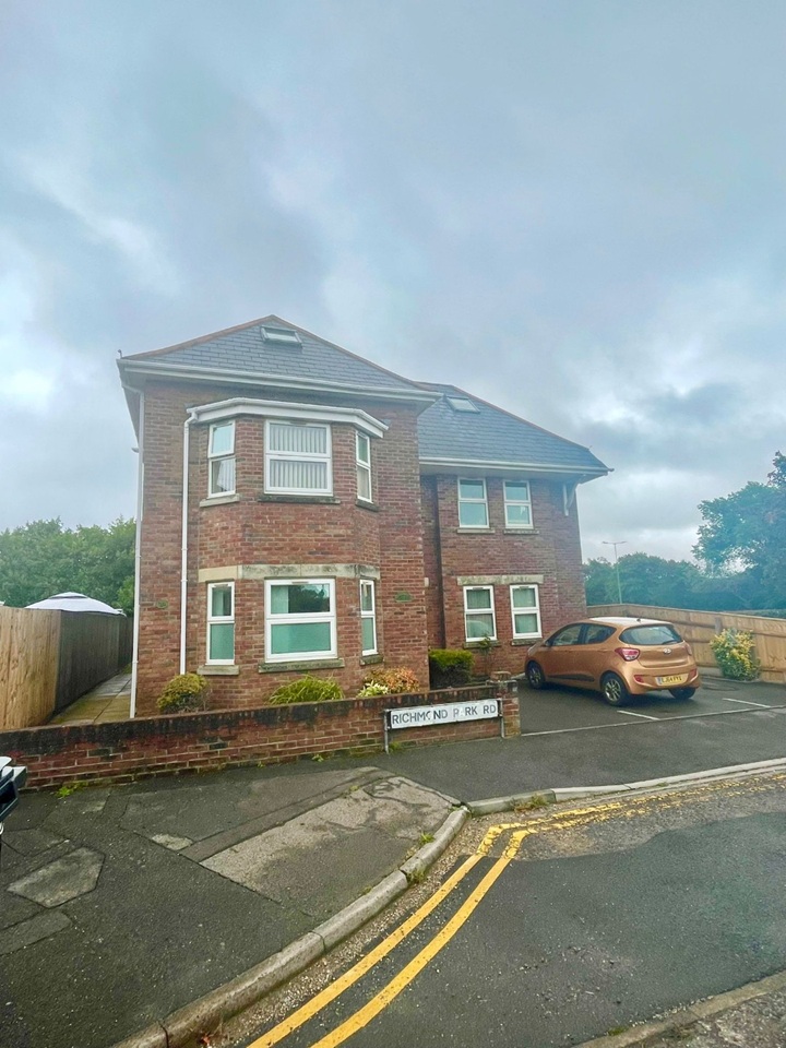 Bournemouth - 2 Bed Flat, Richmond Park Road, BH8 - To Rent Now for £ ...