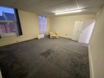 3 Bed Flat, Stratford Road, MK12