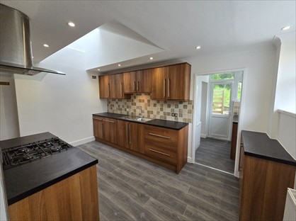 3 Bed Semi-Detached House, Rhosnewydd Terrace, NP12