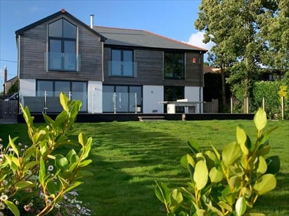 4 Bed Detached House, Penmeneth, TR13