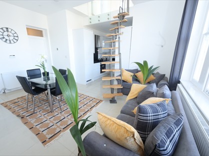 4 Bed Flat, Emmanuel House, CR2