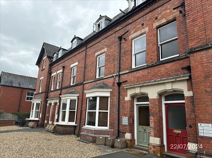 Studio Flat, Stanley Place, SY11