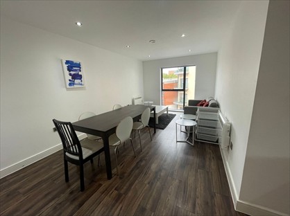 2 Bed Flat, Regency Place, B1