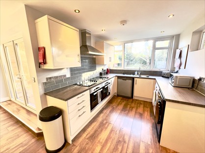 4 Bed Detached House, Charnwood Avenue, NG10