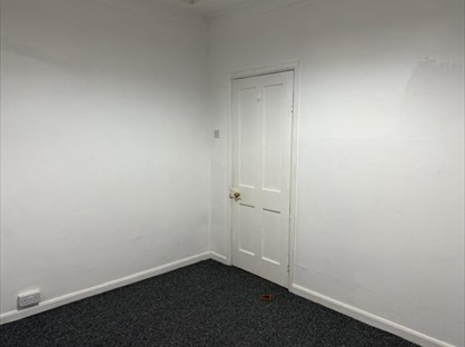 Room in a Shared House, Margery Road, RM8