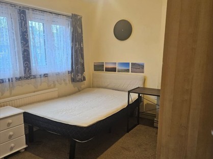 Room in a Shared House, Pennyroyal Avenue, E6