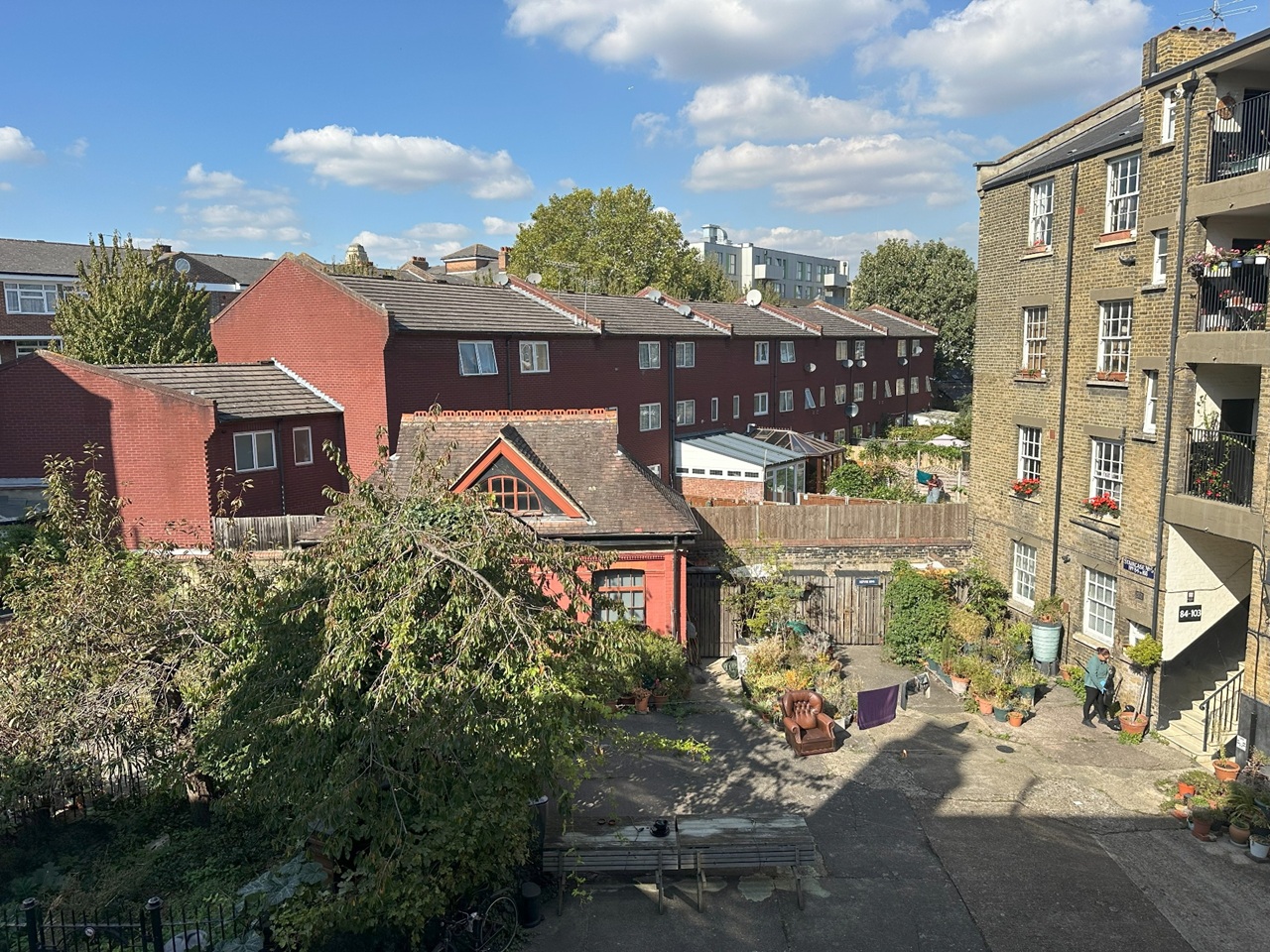 1 Bed Flat, Cressy House, E1 photo 3