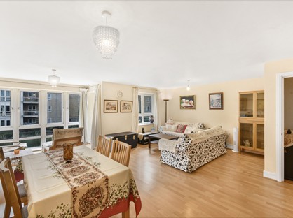 2 Bed Flat, St. Davids Square, E14