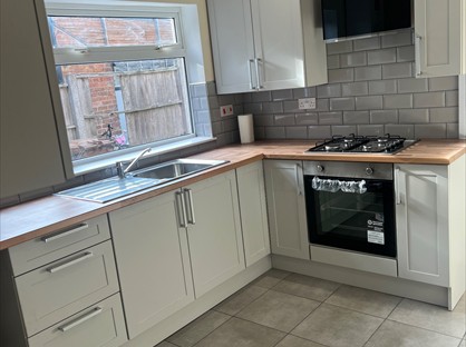 3 Bed Semi-Detached House, Alexandra Road, WS10