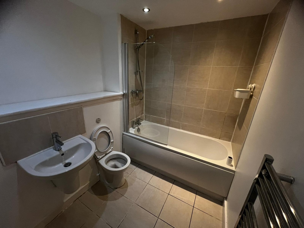 2 Bed Flat, Pall Mall, L3 photo 5
