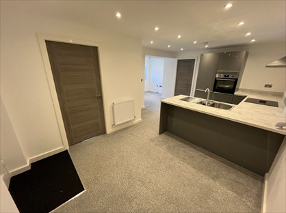 1 Bed Flat, Abbey Park, S80