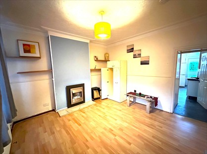 2 Bed End Terrace, Grove Road, WF1