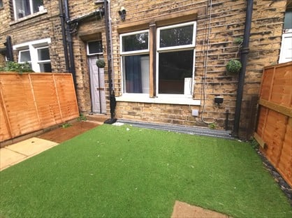 1 Bed Terraced House, Stoney Royd Terrace, HX3