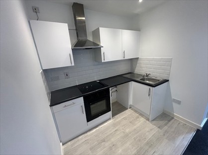 1 Bed Flat, Greywell Road, PO9