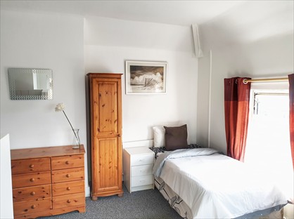 Studio Flat, Market Place, WS10