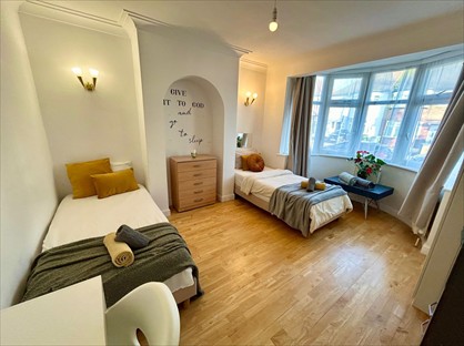 Room in a Shared House, College Road, HA9
