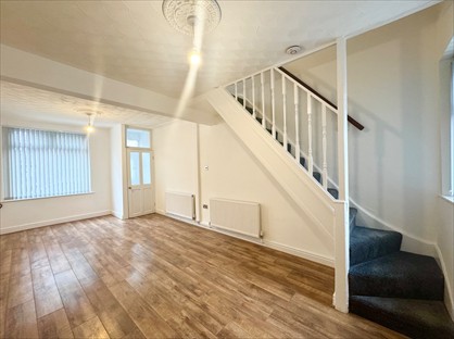 2 Bed Terraced House, Grantham Street, L6
