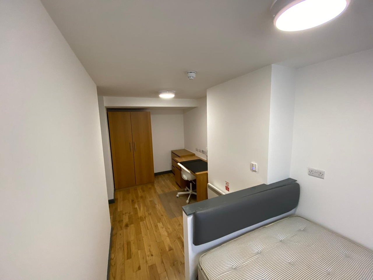 Additional image 6 of Room in a Shared Flat, Slater Street, L1, N1 7GU