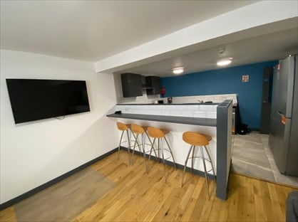 Room in a Shared Flat, Slater Street, L1