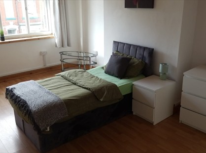 Room in a Shared House, Old Park Road, WS10