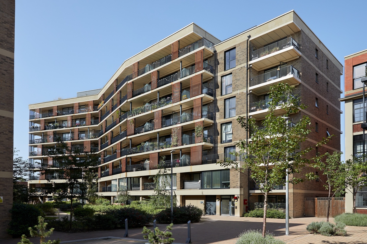 London - 1 Bed Flat, Scena Way, SE5 - To Rent Now for £2,200.00 p/m