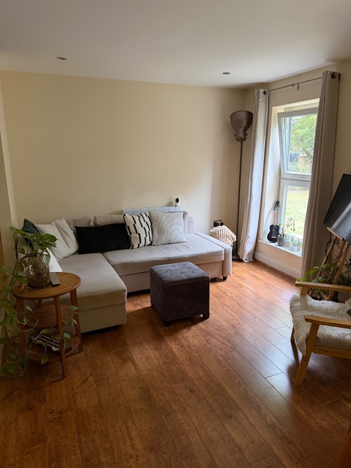 1 Bed Flat, Pembroke House, SW4